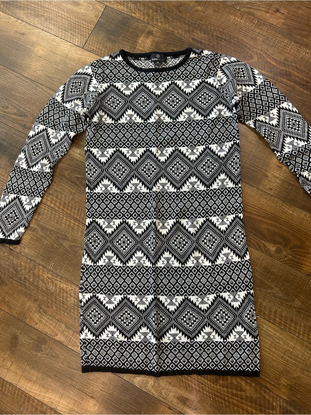 Ronni Nicole Black and White Patterned Knit Dress size M